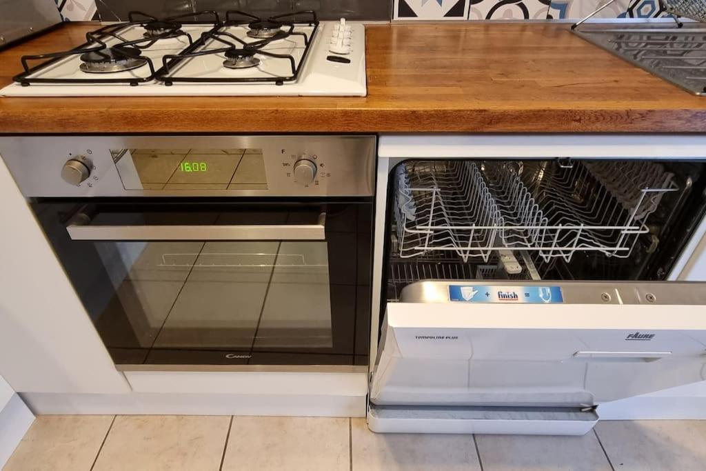 Agreable Appartement Avec 2 Places De Parking Dans Le Garage Béziers Eksteriør bilde