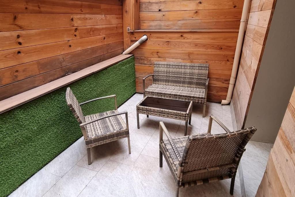 Agreable Appartement Avec 2 Places De Parking Dans Le Garage Béziers Eksteriør bilde