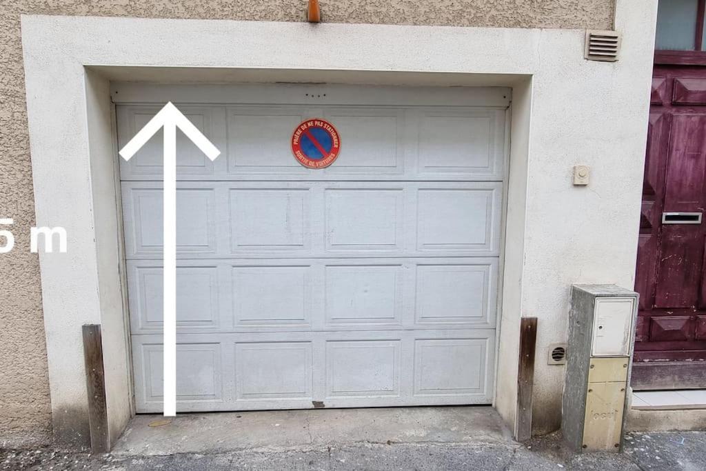 Agreable Appartement Avec 2 Places De Parking Dans Le Garage Béziers Eksteriør bilde